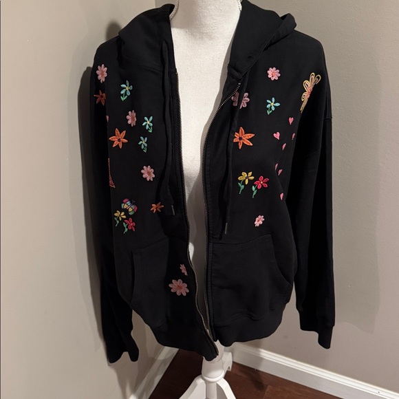 Billy T 🎉host pick🎉🎈NWT Sketchbook embroidered graphic  zip up hoodie - Picture 6 of 12